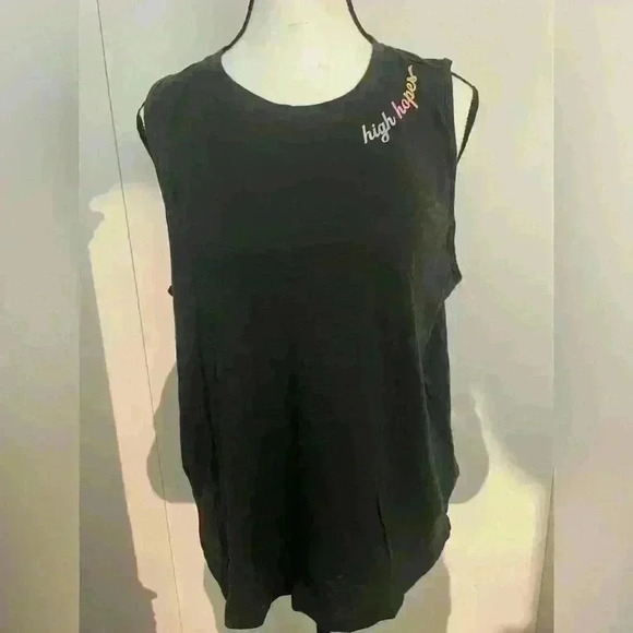 Old Navy work out tank - Picture 1 of 3